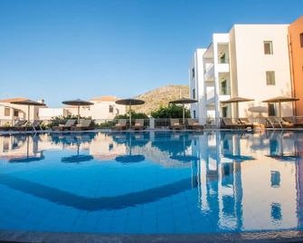 Mitos Village - Hersonissos - Pool