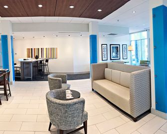 Holiday Inn Express & Suites Sterling By IHG - Sterling - Recepción