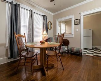 เมมฟิส เบลเวแดร์สวีทส์ - เมมฟิส - ห้องอาหาร