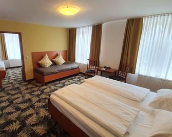 Hotel Der Tannenbaum - Munich - Bedroom