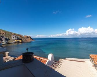 Bozcaada e2 Deniz Otel - Bozcaada - Balcón