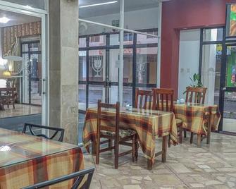 Hotel Israel - Nueva Loja - Restaurant