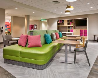 Home2 Suites by Hilton Wichita Falls - Wichita Falls - Salónek