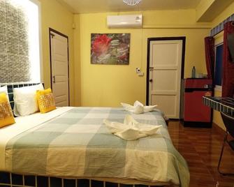 Baan Sai Thong Hotel - Trat - Bedroom