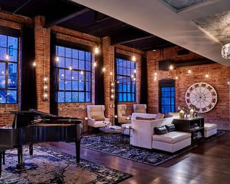 The Foundry Hotel Asheville, Curio Collection by Hilton - Asheville - Lounge