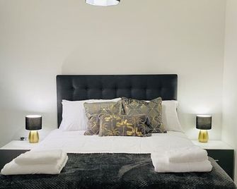 'Fishermans House' By Greenstay Serviced Accommodation - Large 4 Bed House With Parking - The Perfect Choice For Contractors, Families & Mixed Groups - غريمسبي - غرفة نوم