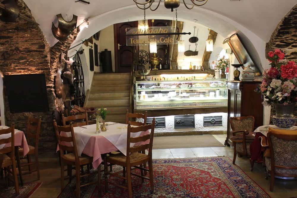 Burg-Hotel & Hostel Cochem - Cochem - מסעדה