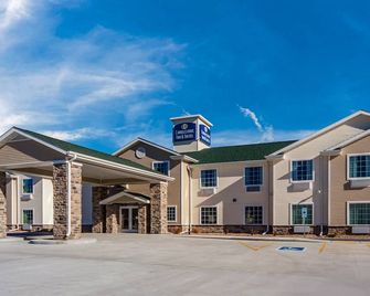 Cobblestone Inn & Suites-Fremont - Fremont - Edificio