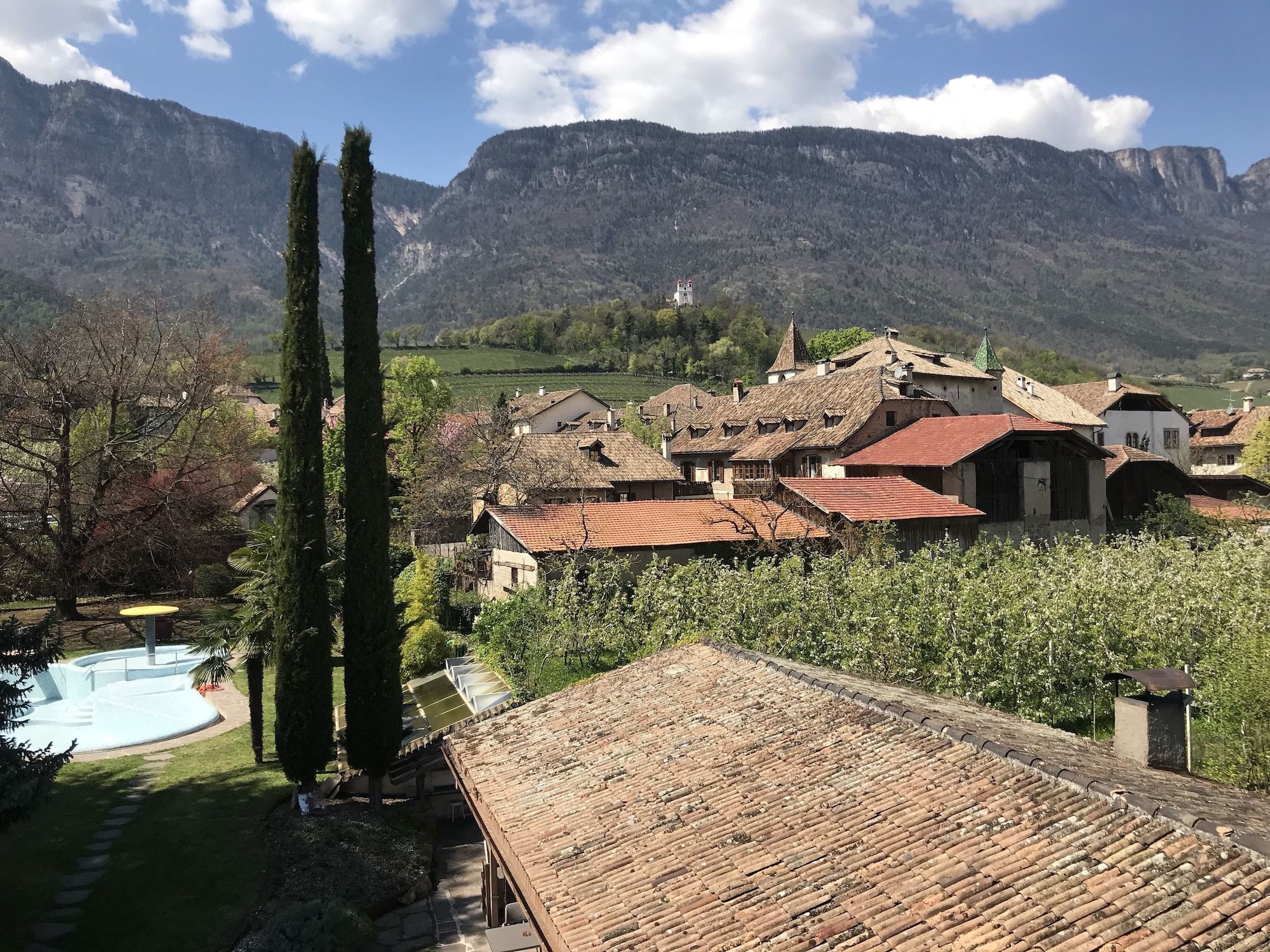 Angerburg Blumenhotel - Eppan an der Weinstrasse - נוף חיצוני