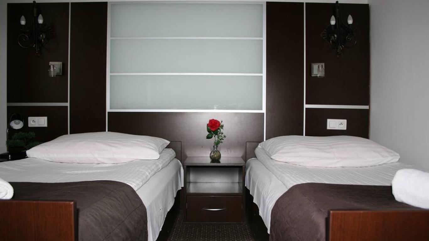 Hotel Junior 2