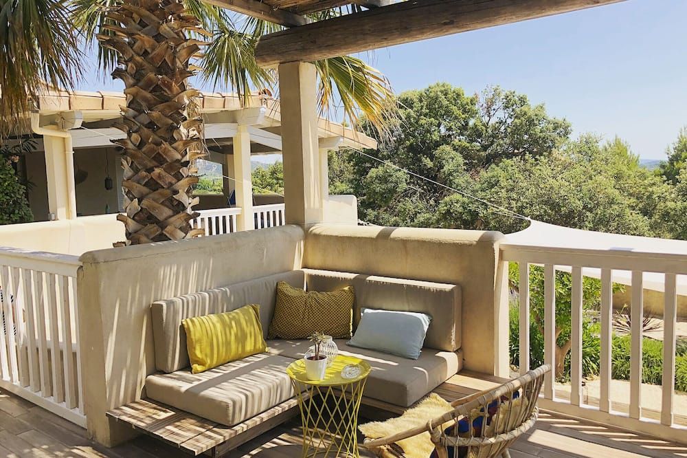 Private villa with pool - Pont du Gard - Castillon-du-Gard - Balcón