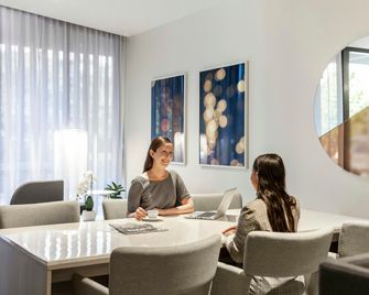 Quest Joondalup - Perth - Living room