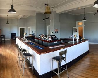 애버메인 호텔 - 쿠리 쿠리 - 바