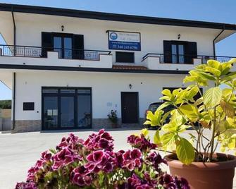B&B Villa Eleonora - Mesiano - Edificio