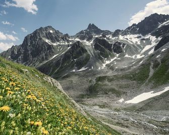 Hotel Post - Sankt Anton am Arlberg - Outdoor view