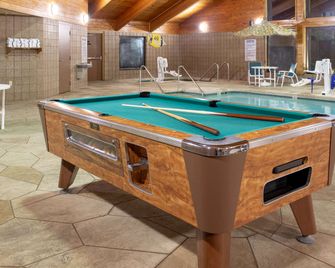 AmericInn by Wyndham Sheboygan - Sheboygan