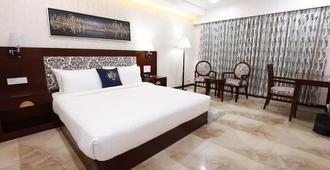 The One Hotel - Aurangabad - Bedroom
