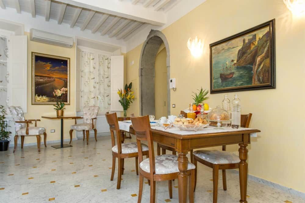 Relais Dei Mercanti B&B And Suites - פיזה - חדר אוכל