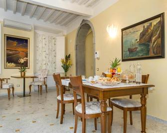 Relais Dei Mercanti B&B And Suites - Pisa - Dining room