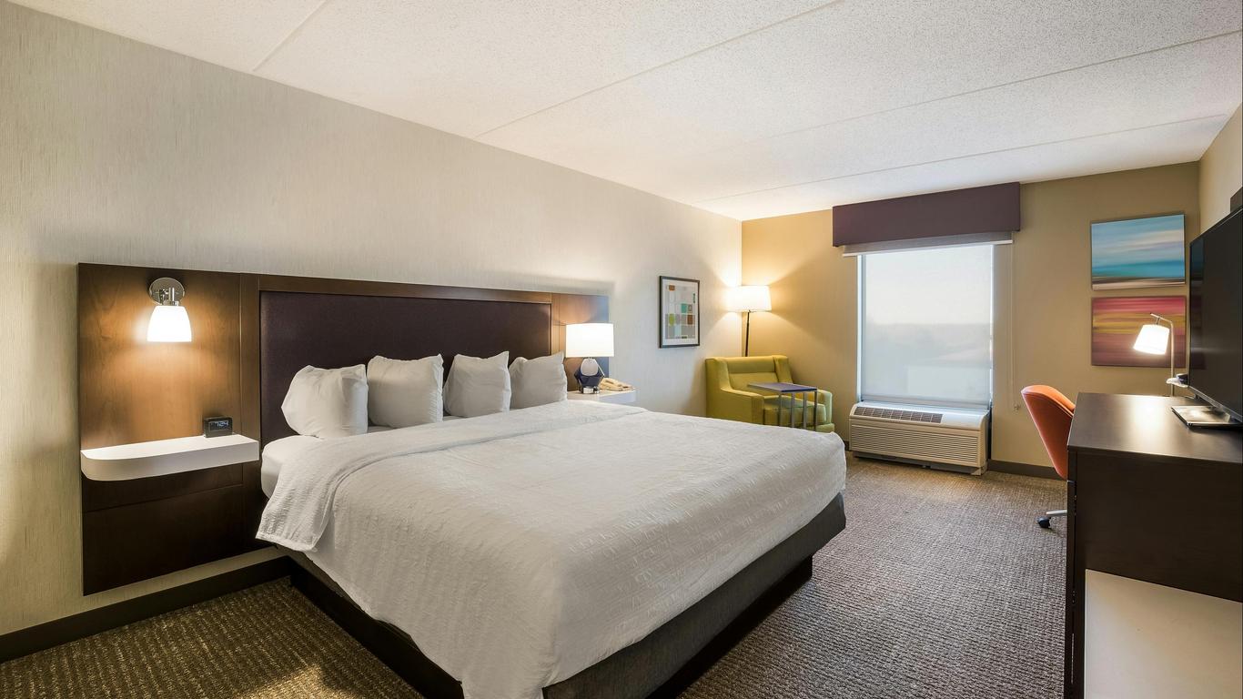 Hampton Inn McHenry