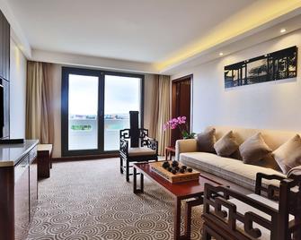 Huatian Chinagora Hotel - Альфорвіль - Вітальня
