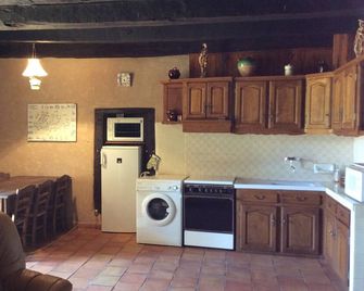 Rustic cottage 8km from Monpazier - Pays-de-Belvès - Keuken