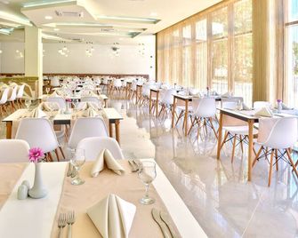 Hotel Grifid Foresta Adults Only - Golden Sands - Restaurant
