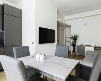 イタリアンウェイ - ファヴレット 13 - ミラノ - ダイニングルーム