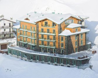 White Angel Hotel - Breuil-Cervinia - Edificio