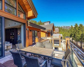 Cyrstal Bay Penthouse - Crystal Bay - Balcony