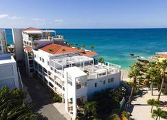 The Best Little Beach Bar Condo next to The Morgan Village - Simpson Bay - Budynek