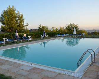 Farm-Pool-Apartment 5 + 2 Pers. 2 Rooms - 2 Bathrooms - La Serra - Piscina