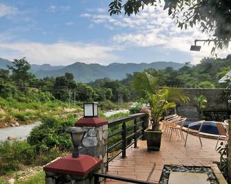 Riverstone Cottages - Dehradun - Balkon