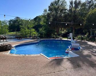 Oasis in the Country - McComb - Pool