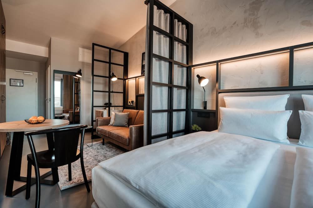 كلاود نمبر 7 لوفتس - شتوتغارت - غرفة نوم