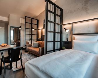 كلاود نمبر 7 لوفتس - شتوتغارت - غرفة نوم