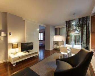 Myhousespain - Apartamentos Moros 41 - Gijón - Living room
