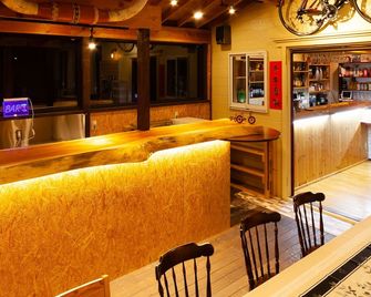 Meteor Garden - Hakuba - Bar