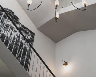 Château de Mazan - Handwritten Collection (Ouverture Mars 2026) - Mazan - Trappen