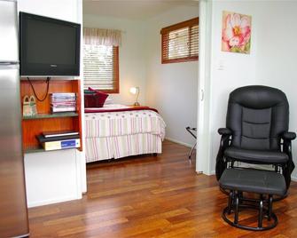 Amamoor Homestead and Country Cottages - Amamoor - Habitación