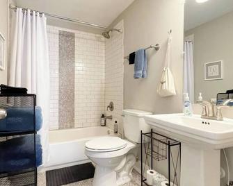 Cozy, Central, & Walkable Dreams Studio in Midtown - near shops and restaurants! - Memphis