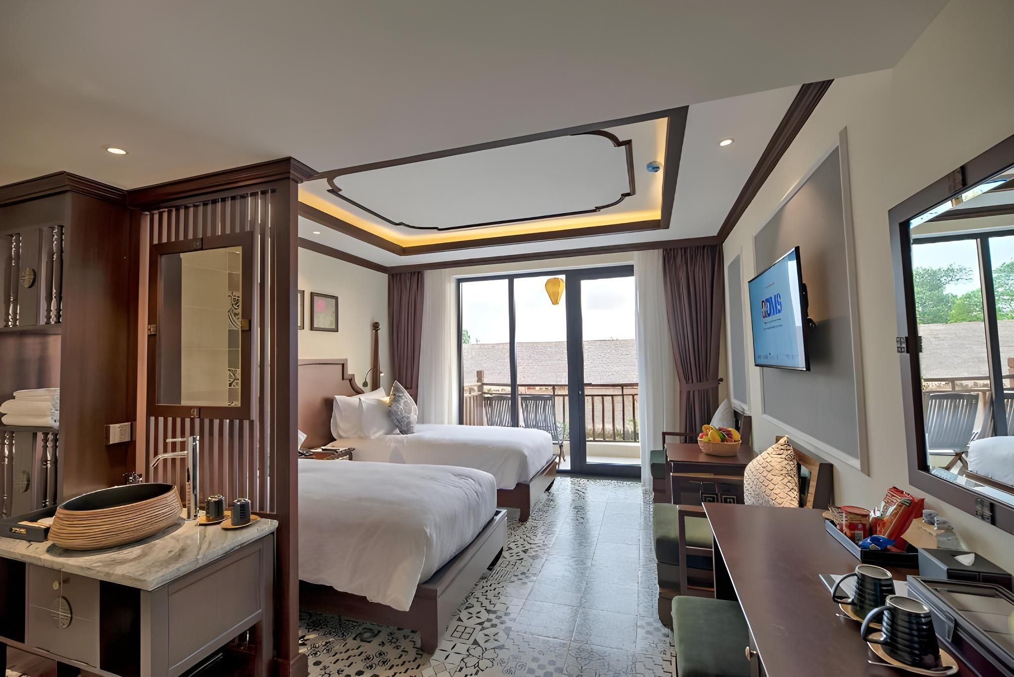 Mulberry Collection Silk Village