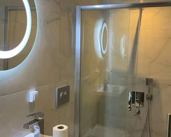 Ferah Hotel - İnegol - Ванна кімната