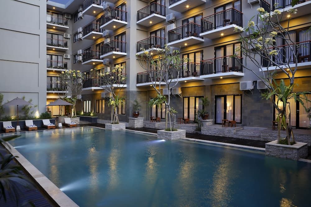 Rofa Kuta Hotel - קוטה