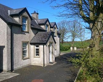The Cottage at Corvally - Portrush - Building