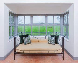 Duneden Cottage and grounds - Antrim - Living room