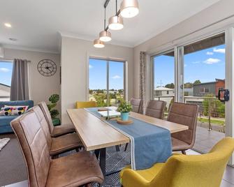 32 Scenic Apollo - Apollo Bay - Dining room