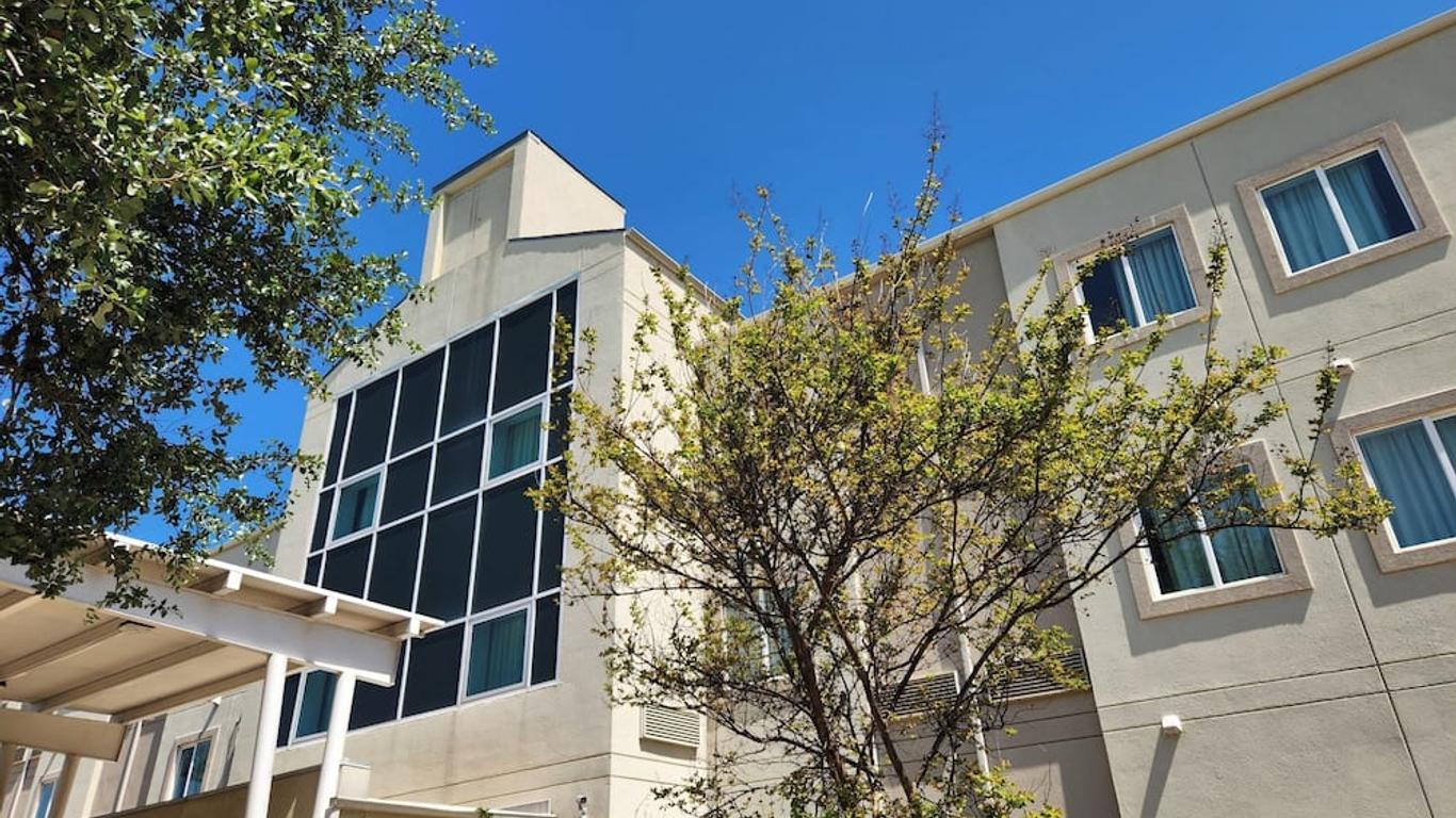 Baymont by Wyndham San Antonio Airport
