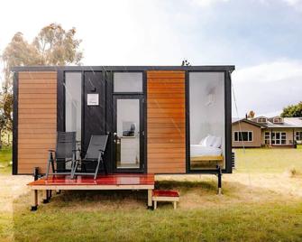 Harrington's on the Terrace - Luxmore by Tiny Away - Te Anau - Building