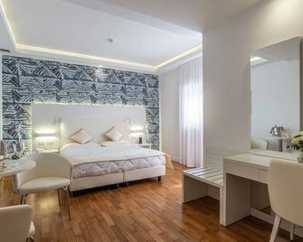 Versilia Palace Hotel - Marina Di Pietrasanta - Soveværelse
